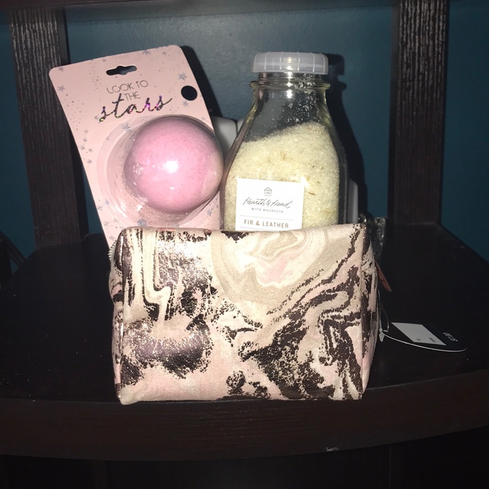 RELAX! Makeup bag, Bath Bomb, Bath salts